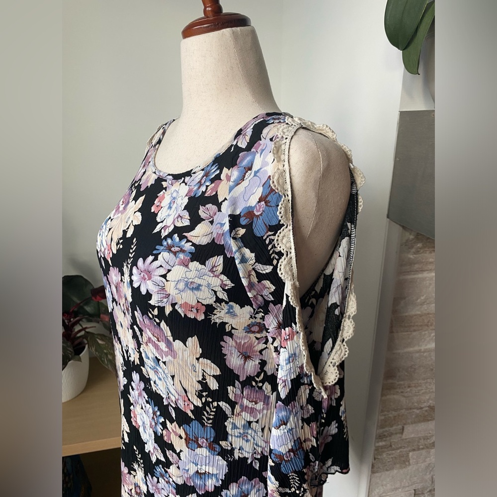 Women’s blouse